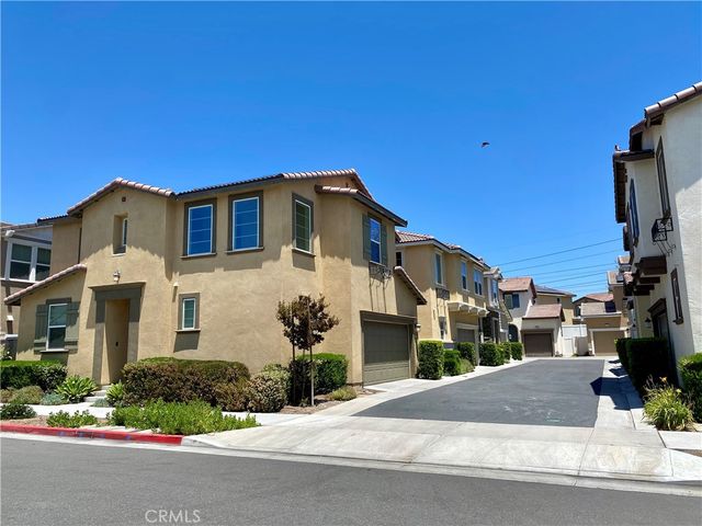 5946 Sendero Avenue, Eastvale, CA 92880