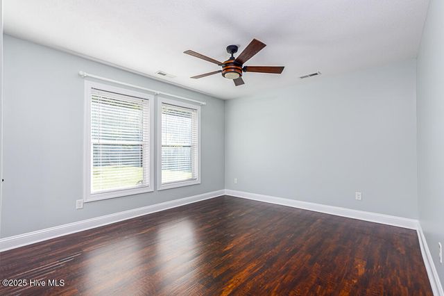 902 Mandarin Trail, Jacksonville, NC 28540