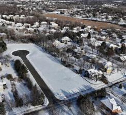 XXX5 Timberland Trail, Eden Prairie, MN 55347