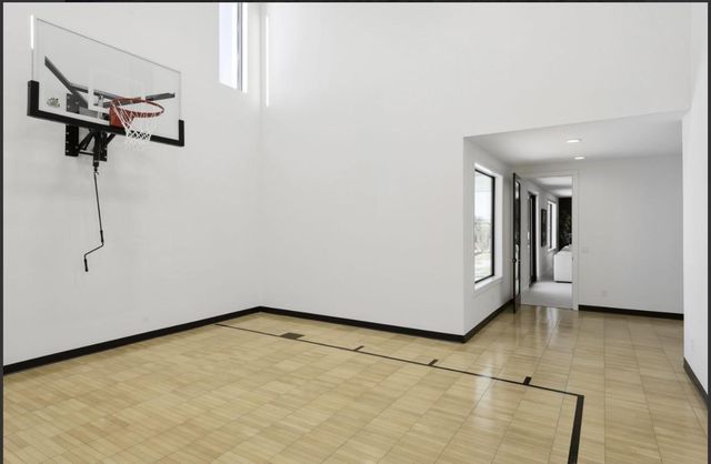 XXX5 Timberland Trail, Eden Prairie, MN 55347