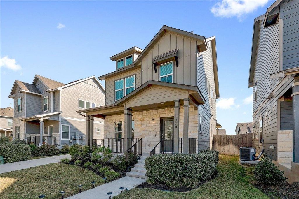 1340 Linwood ST, Leander, TX 78641