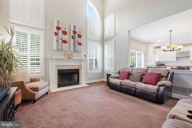 48 LENAPE DR, New Hope, PA 18938
