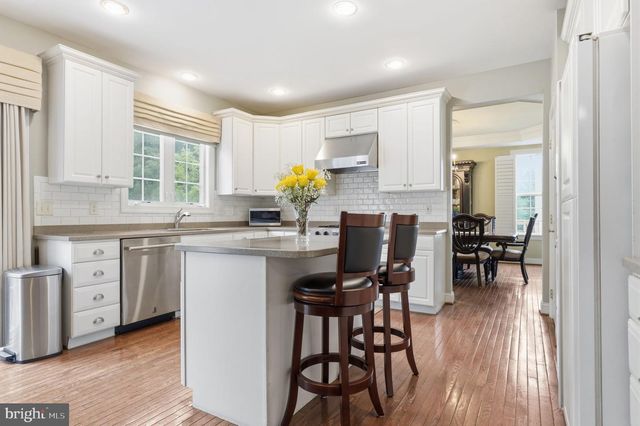 48 LENAPE DR, New Hope, PA 18938