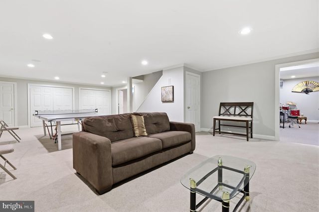 48 LENAPE DR, New Hope, PA 18938