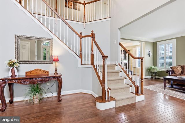 48 LENAPE DR, New Hope, PA 18938