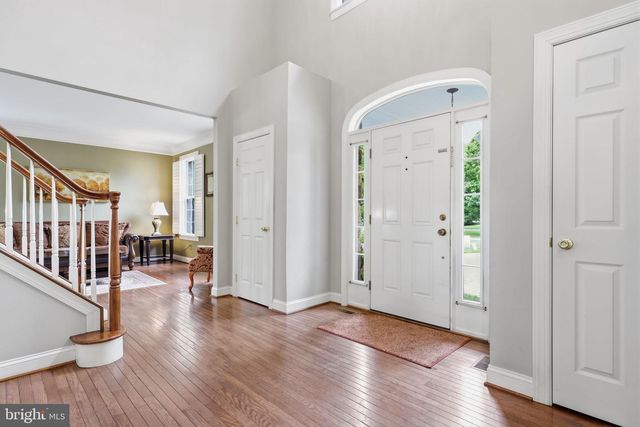 48 LENAPE DR, New Hope, PA 18938