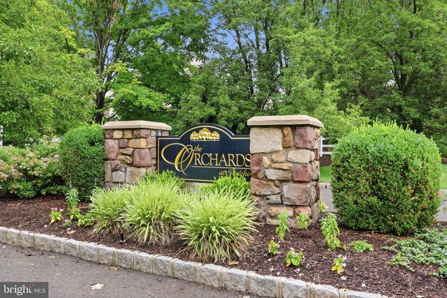 48 LENAPE DR, New Hope, PA 18938