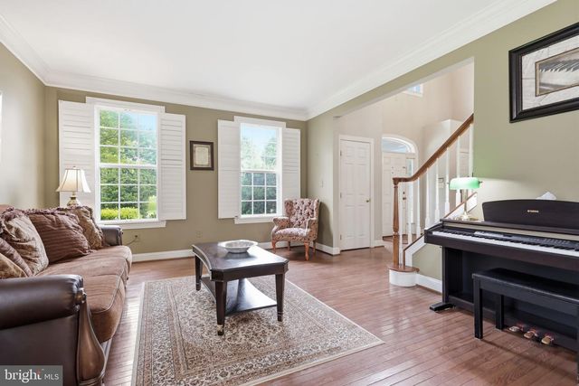 48 LENAPE DR, New Hope, PA 18938