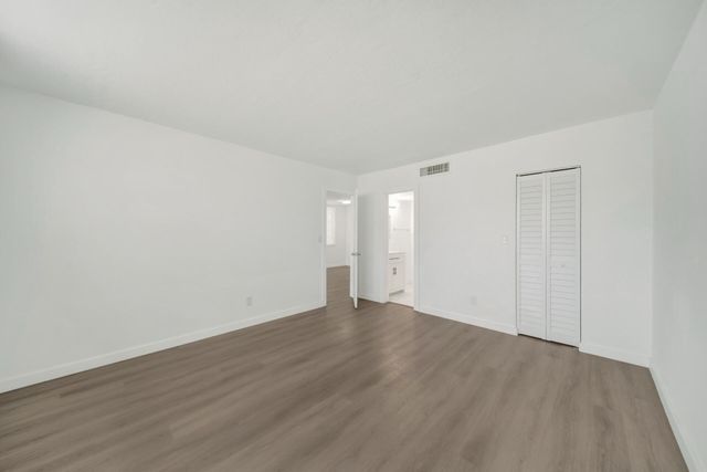 6001 NW 61st Avenue 112, Tamarac, FL 33319