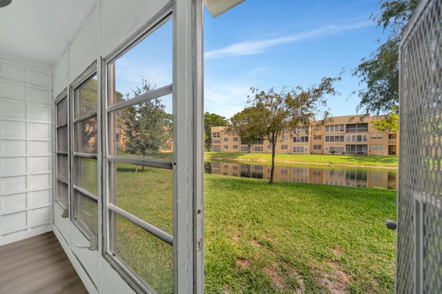6001 NW 61st Avenue 112, Tamarac, FL 33319