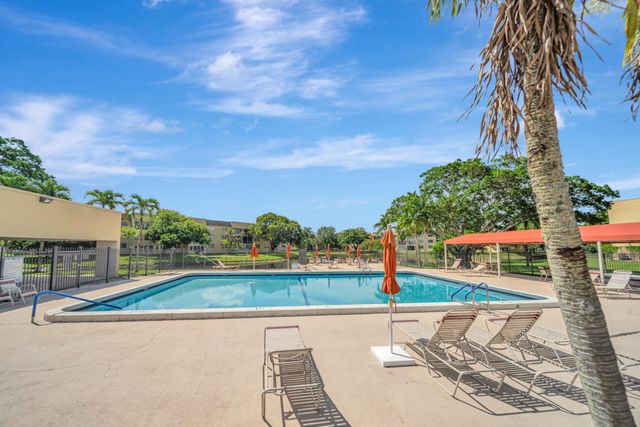 6001 NW 61st Avenue 112, Tamarac, FL 33319