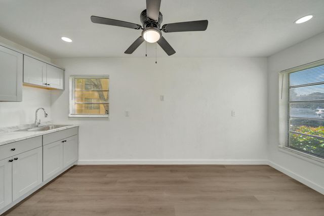 6001 NW 61st Avenue 112, Tamarac, FL 33319