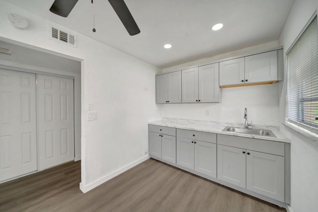 6001 NW 61st Avenue 112, Tamarac, FL 33319