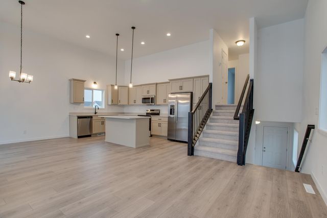 2516 38th Avenue S, Moorhead, MN 56560