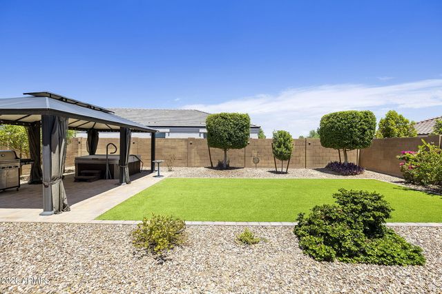 8296 W EBBETS Court, Florence, AZ 85132