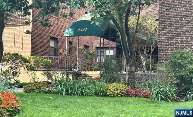 2337 Hudson Terrace A14, Fort Lee, NJ 07024