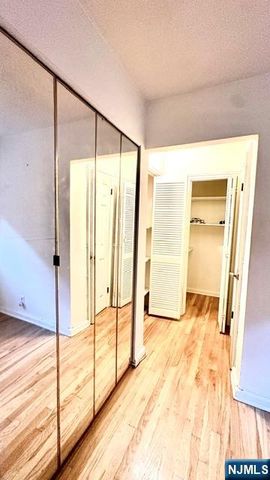 2337 Hudson Terrace A14, Fort Lee, NJ 07024