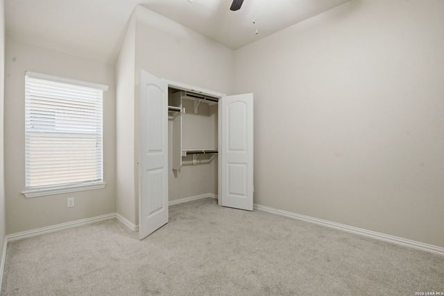 8815 Hideout Bnd, San Antonio, TX 78254