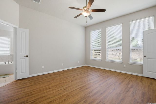 8815 Hideout Bnd, San Antonio, TX 78254