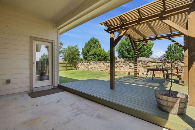 8815 Hideout Bnd, San Antonio, TX 78254