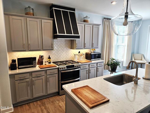 138 Beverly Place, Four Oaks, NC 27524