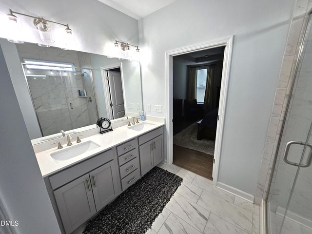 138 Beverly Place, Four Oaks, NC 27524