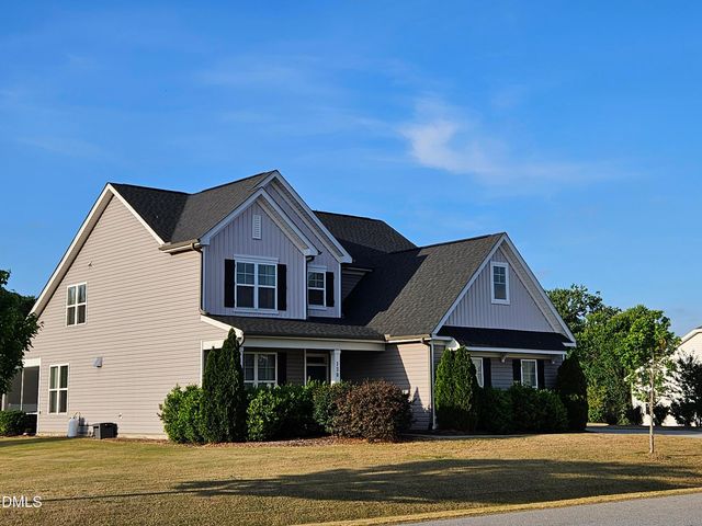 138 Beverly Place, Four Oaks, NC 27524