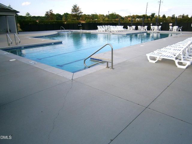 138 Beverly Place, Four Oaks, NC 27524