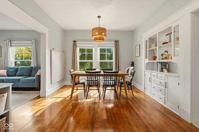 1620 Lafayette Avenue, Columbus, IN 47201