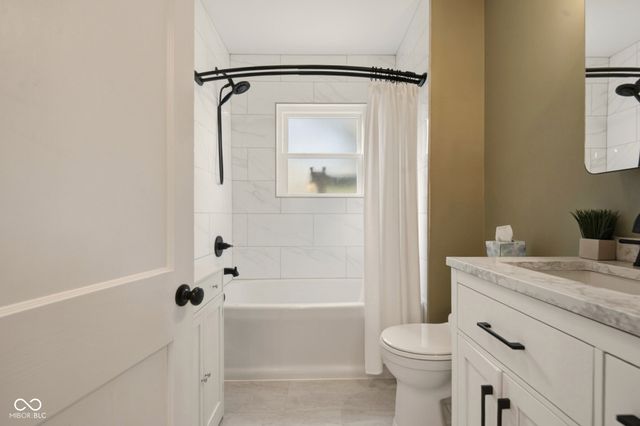 1620 Lafayette Avenue, Columbus, IN 47201