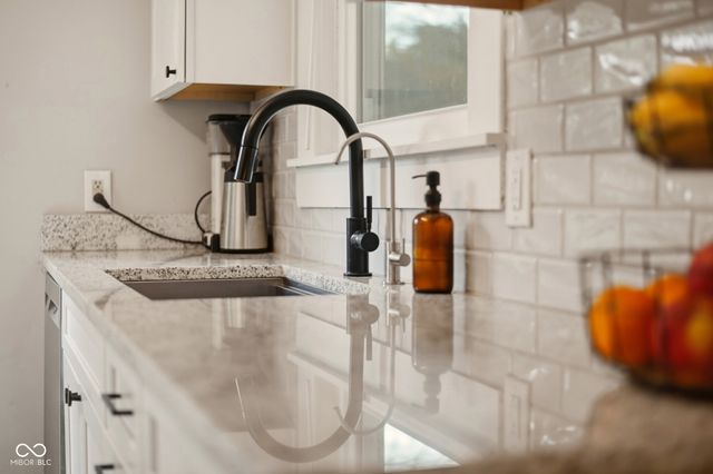 1620 Lafayette Avenue, Columbus, IN 47201