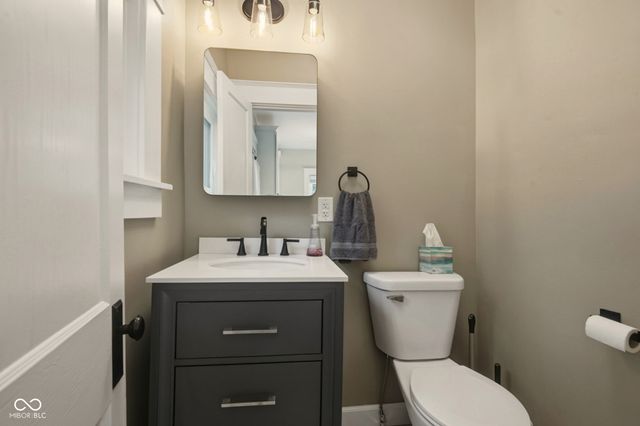 1620 Lafayette Avenue, Columbus, IN 47201