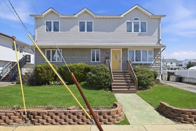 955 S Long Beach Avenue, Freeport, NY 11520