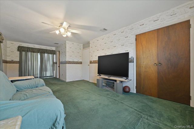 955 S Long Beach Avenue, Freeport, NY 11520