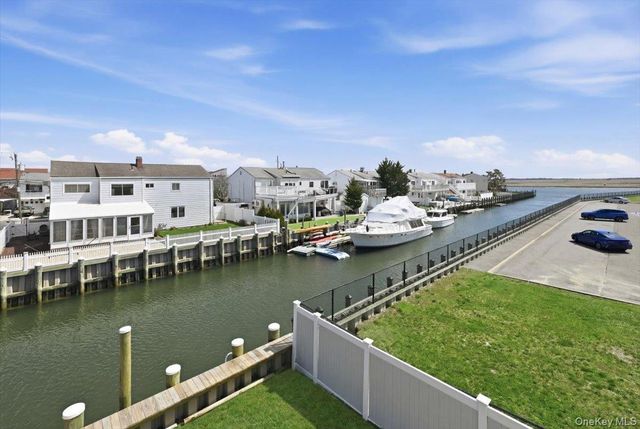 955 S Long Beach Avenue, Freeport, NY 11520