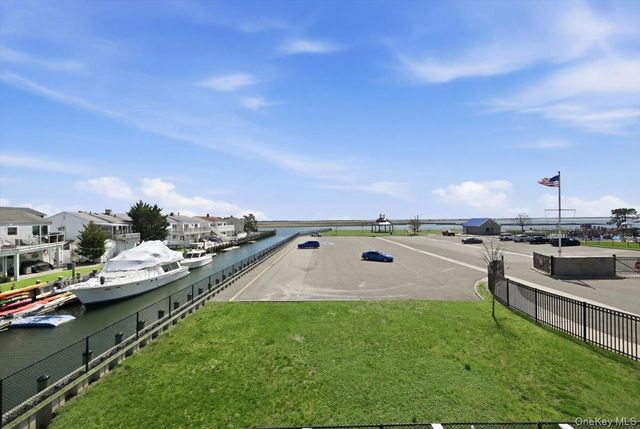 955 S Long Beach Avenue, Freeport, NY 11520