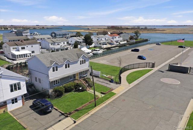 955 S Long Beach Avenue, Freeport, NY 11520