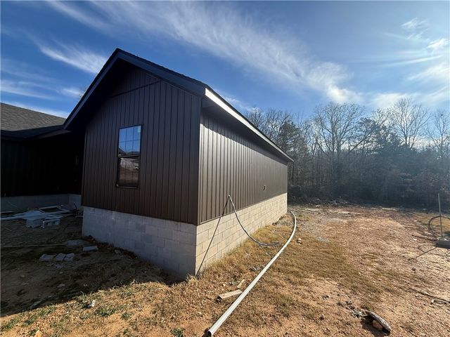 140 Mae, Huntsville, AR 72740