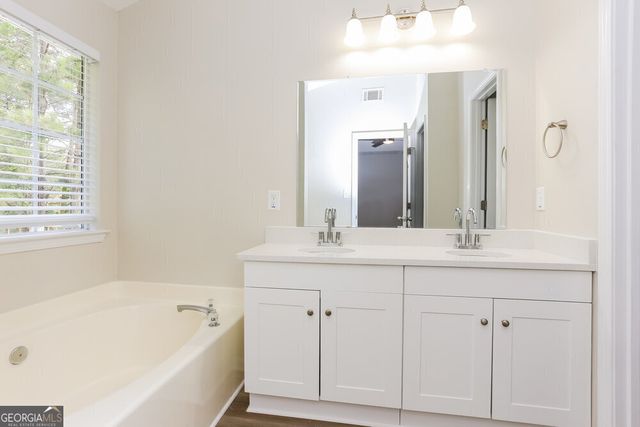 2376 Carousel Park Drive, Morrow, GA 30260