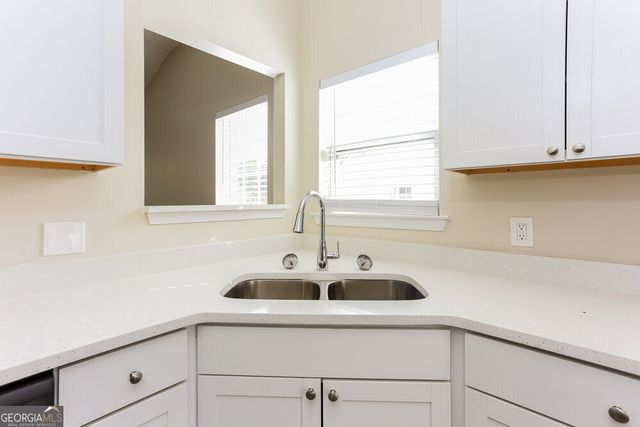 2376 Carousel Park Drive, Morrow, GA 30260