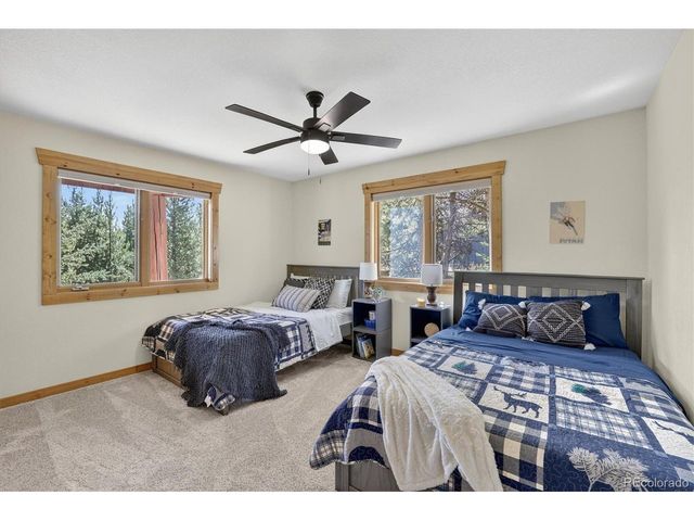 324 Black Hawk Cir, Silverthorne, CO 80498