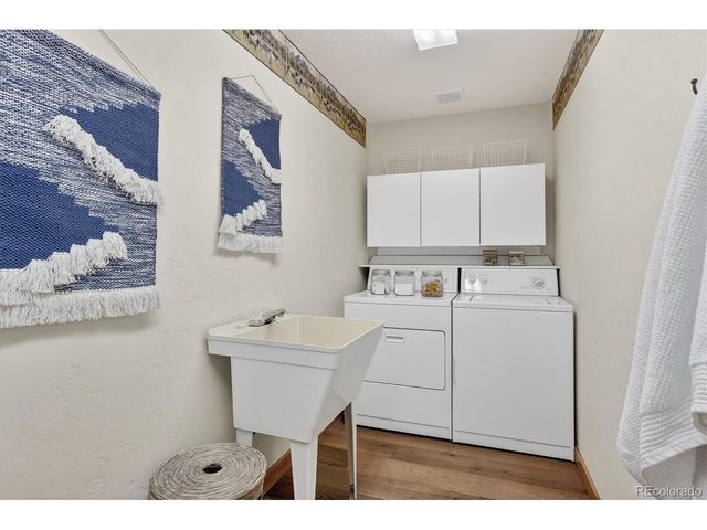 324 Black Hawk Cir, Silverthorne, CO 80498