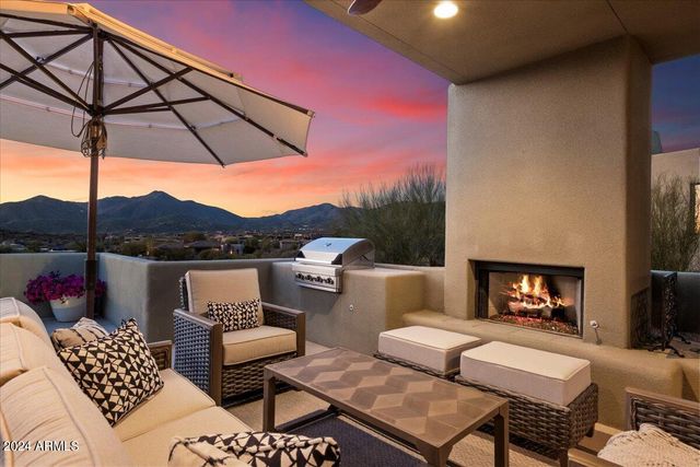10015 E Graythorn Drive, Scottsdale, AZ 85262
