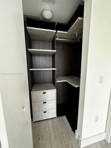 121 NE 34th St 2707, Miami, FL 33137