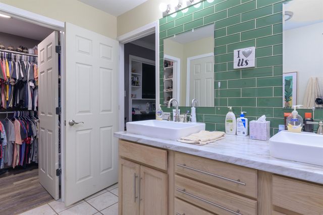 550 East Mountain Road, Longview, TX 75604