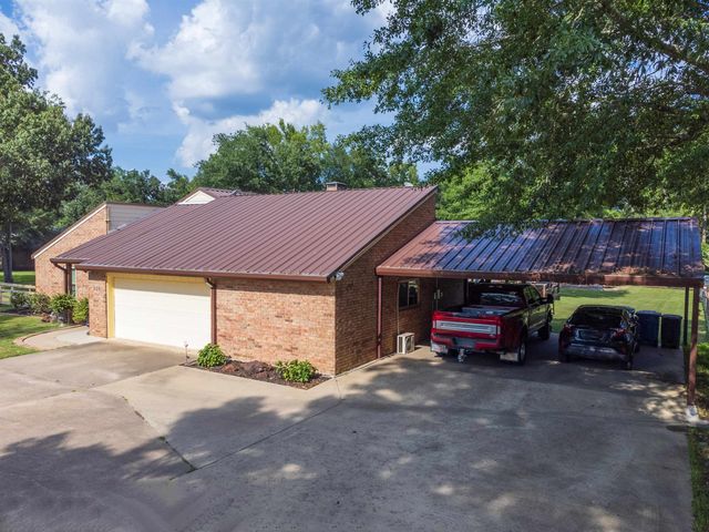 550 East Mountain Road, Longview, TX 75604