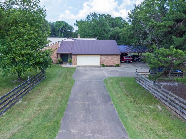 550 East Mountain Road, Longview, TX 75604