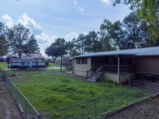550 East Mountain Road, Longview, TX 75604