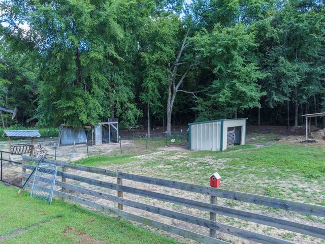 550 East Mountain Road, Longview, TX 75604