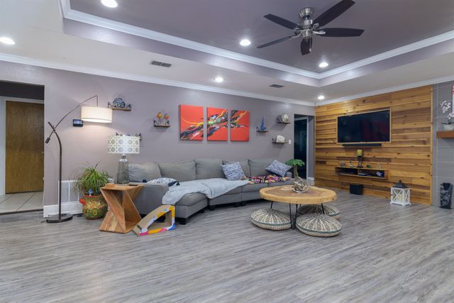 550 East Mountain Road, Longview, TX 75604